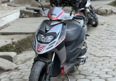 Second Hand Aprilia sr 125cc 119 lot