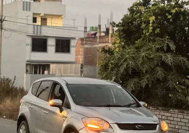 Second Hand FORD KUGA 4WD SUV JEEP..2012MODEL9766892933