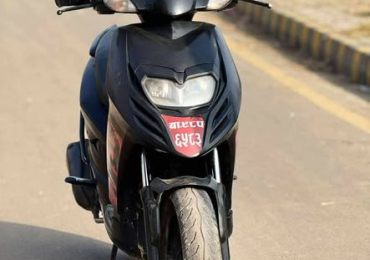 Aprilia sr 150 98 lot